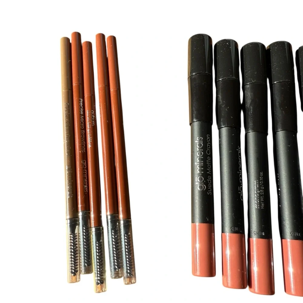 GLO MINERALS MAKEUP BUNDLE – SUEDE MATTE LIP CRAYONS & BROW DEFINERS (LOT #23)
